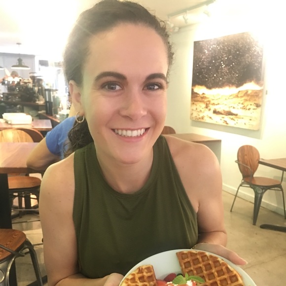 Meet your Posher, Shay - Picture 3 of 8